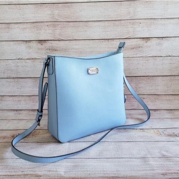 MICHAEL Michael Kors Handbags - NWT Michael Kors Leather Jet Set Travel Messenger/Shoulder/Crossbody Handbag